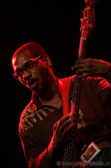 Victor Bailey: bass